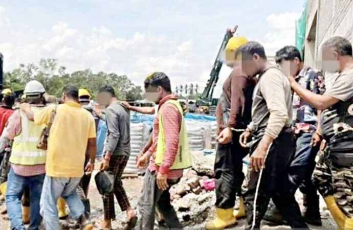 মালয়েশিয়ায় চাকরি হারিয়েছেন ৩৯ হাজার মানুষ
