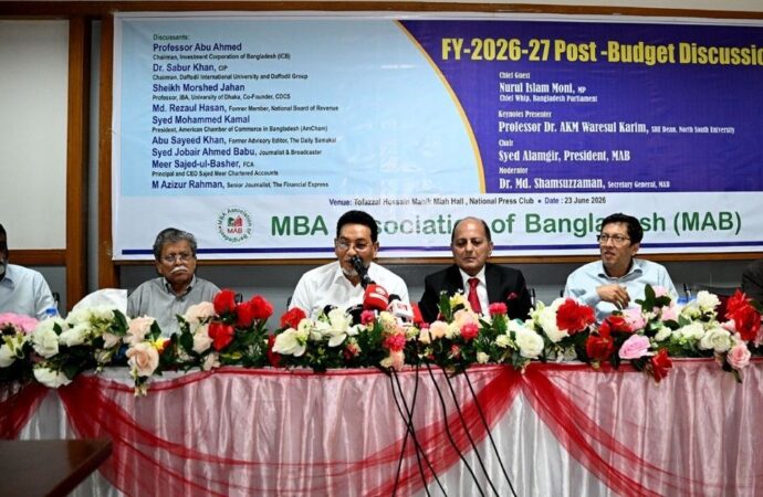 ভঙ্গুর অর্থনৈতিক পরিস্থিতি কাটিয়ে ওঠার লক্ষ্যেই বর্তমান বাজেট: চিফ হুইপ