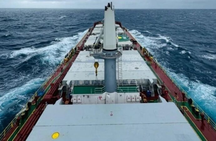 সাড়ে চার মাস আটকে থাকার পর হরমুজ পার হলো ‘বাংলার জয়যাত্রা’