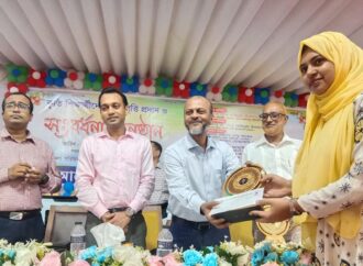 বাগেরহাটে মেধাবী শিক্ষার্থীকে সংবর্ধনা ও বৃত্তি প্রদান
