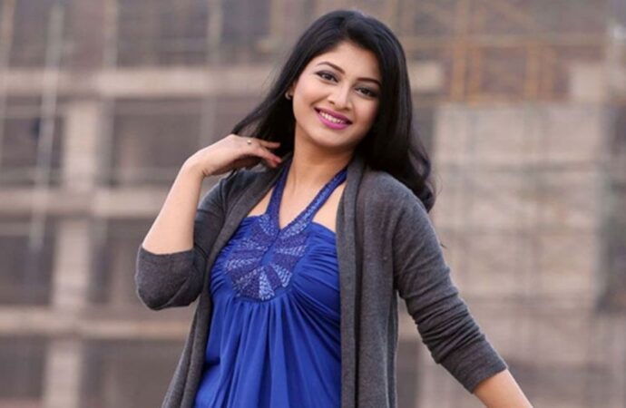 ‘হেডলাইন’ সিরিজ দিয়ে ওটিটিতে সারিকা