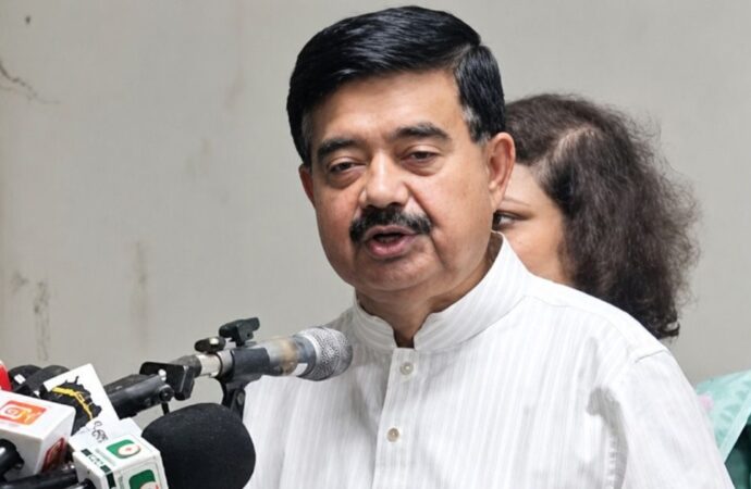 বিয়েতে অতিথি ১০০ জন ছাড়ালে জনপ্রতি ১০০০ টাকা ট্যাক্স বসানোর দাবি এমপি সেলিমের