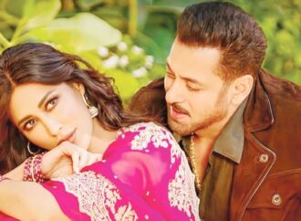 আটকে গেল সালমানের ‘মাতৃভূমি’