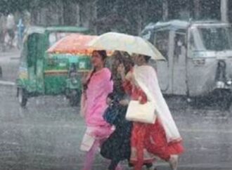সক্রিয় মৌসুমী বায়ুর প্রভাবে দেশজুড়ে টানা বৃষ্টির পূর্বাভাস