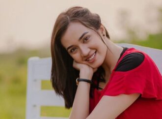 ৩১ জুলাই প্রেক্ষাগৃহে আসছে আইশা খানের ‘শেকড়’