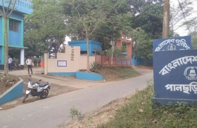 খাগড়াছড়িতে দুই পক্ষের গোলাগুলিতে নিহত ৩