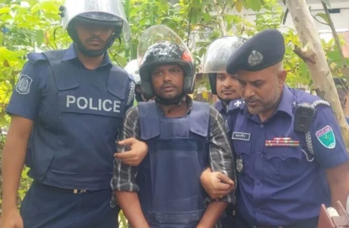 স্ত্রীকে হত্যার পর উঠানে মাটিচাপা, সাজিয়েছিলেন সৌদি যাওয়ার নাটক