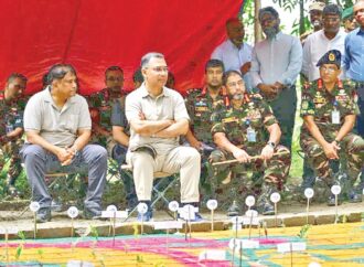 জাতীয় সংকট ও আইন-শৃঙ্খলা রক্ষায় সেনাবাহিনীর গৌরবময় ভূমিকা প্রশংসনীয়