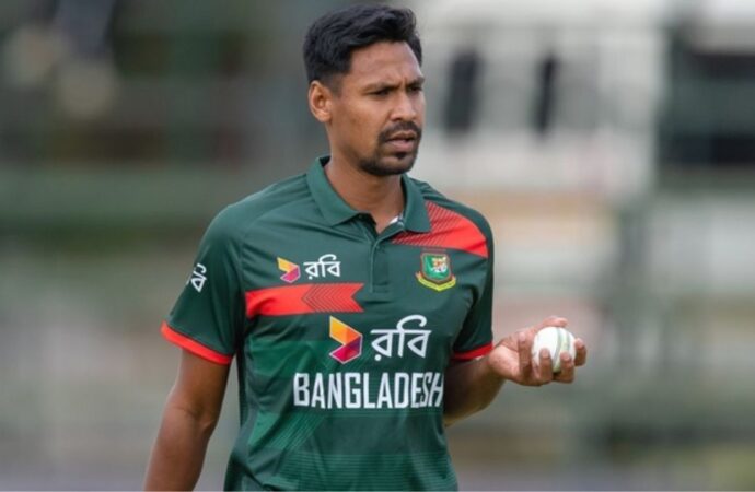 চোটের কারণে জিম্বাবুয়ে সফর থেকে ছিটকে গেলেন মোস্তাফিজ