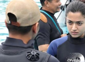 বডি ডাবল ছাড়াই অ্যাকশন দৃশ্যে ২০ ঘণ্টা পানির নিচে রাশমিকা