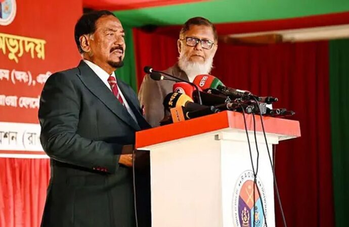 ইস্ট বেঙ্গল রেজিমেন্ট প্রতিরোধ যুদ্ধ না করলে দেশ এখনো পাকিস্তান থাকত: স্পিকার