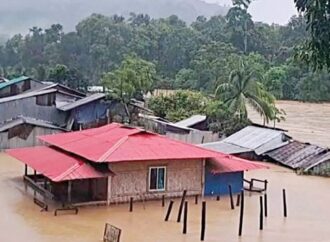 টানা বর্ষণ-বিপর্যয়: বন্যা ও পাহাড় ধসে প্রাণহানি বেড়ে ৪৪