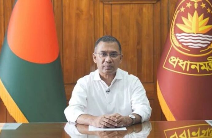 সর্বোচ্চ দায়বদ্ধতা নিয়ে সরকার বন্যার্ত মানুষের পাশে আছে