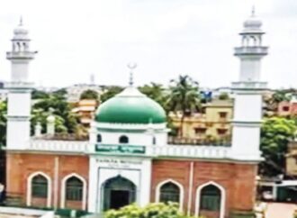 ১৩৬ বছরের পুরনো মসজিদে নামাজ বন্ধ করল পশ্চিমবঙ্গ সরকার