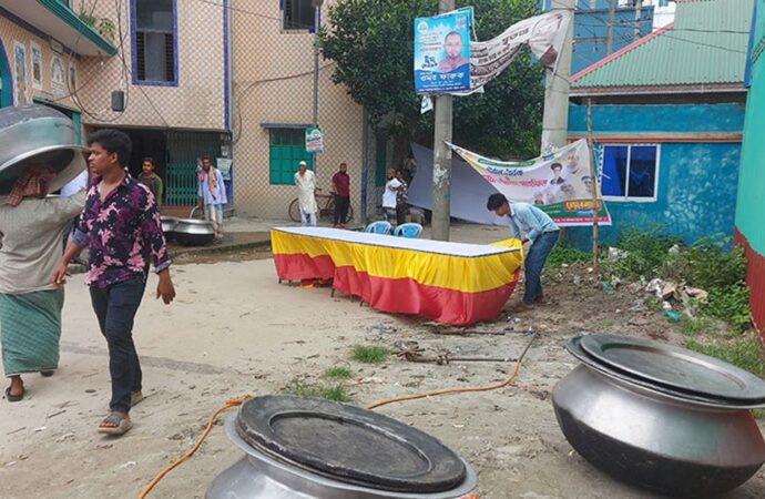 সোনারগাঁয়ে দুই চেয়ারম্যান প্রার্থীর একই স্থানে সভাকে কেন্দ্র করে উত্তেজনা