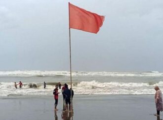 দেশের সকল সমুদ্র বন্দরে ৩ নম্বর সতর্ক সংকেত