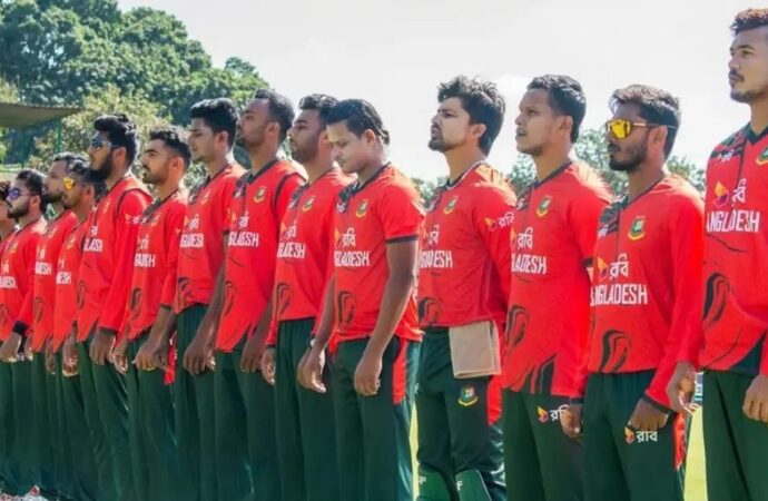জিম্বাবুয়ে সফর শেষে দেশে ফিরল দল, এবার অস্ট্রেলিয়ার চ্যালেঞ্জের মুখে বাংলাদেশ