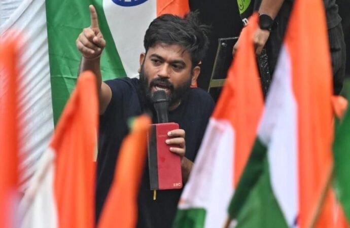 আন্দোলনে অসুস্থ ককরোচ জনতা পার্টির নেতা অভিজিৎ দীপকে