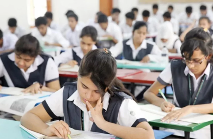 মঙ্গলবারের এইচএসসি পরীক্ষা স্থগিত
